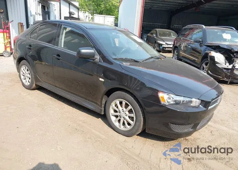 2011 Mitsubishi Lancer Sportback Es z USA, uszkodzony, nr VIN JA32X2HU5BU016129